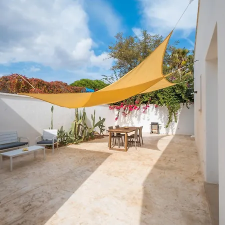 Mirea - Lux Coastal Vakantiehuis Torre Lapillo